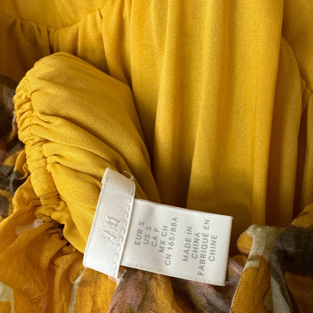 H&M Lyocell-blend Ruffled Dress. Size small - Picture 5 of 7